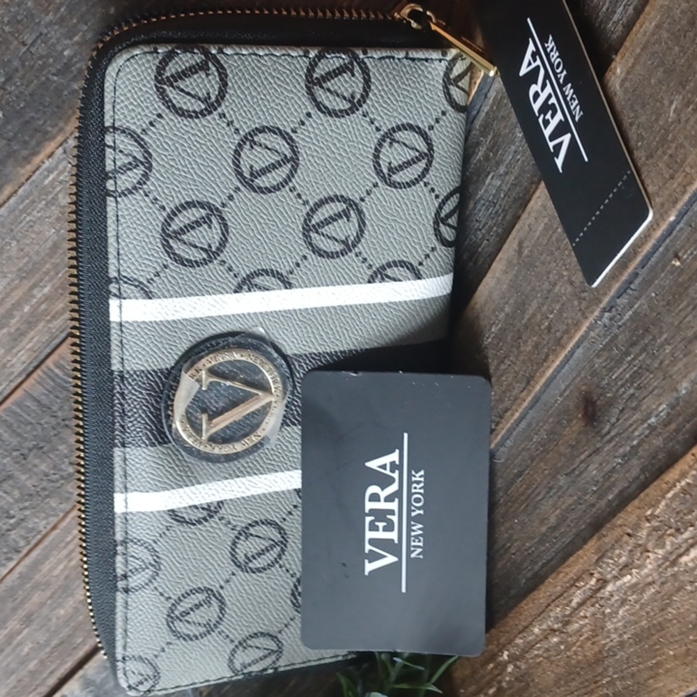 VERA NEW YORK WALLET